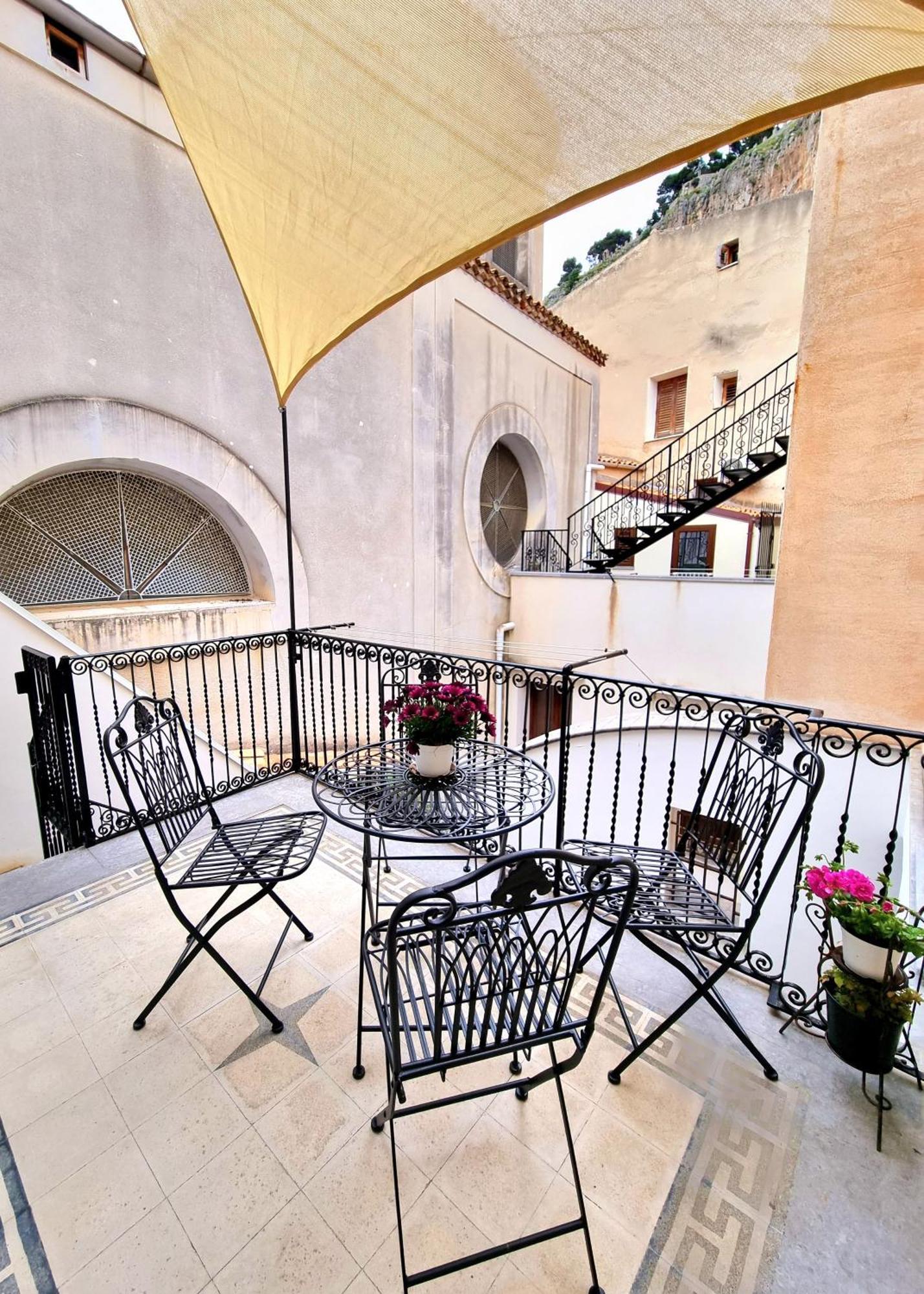 Dimora Ventimiglia Apartment Cefalu Exterior photo